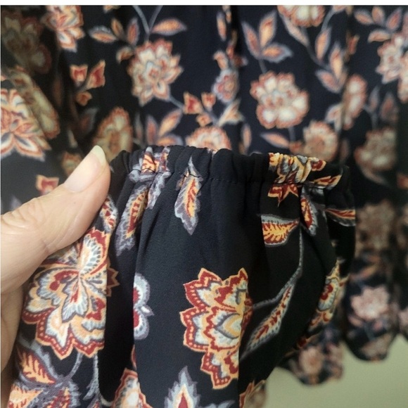 Loft Black Floral Peasant Blouse, New with Tag, Size M - Picture 3 of 7